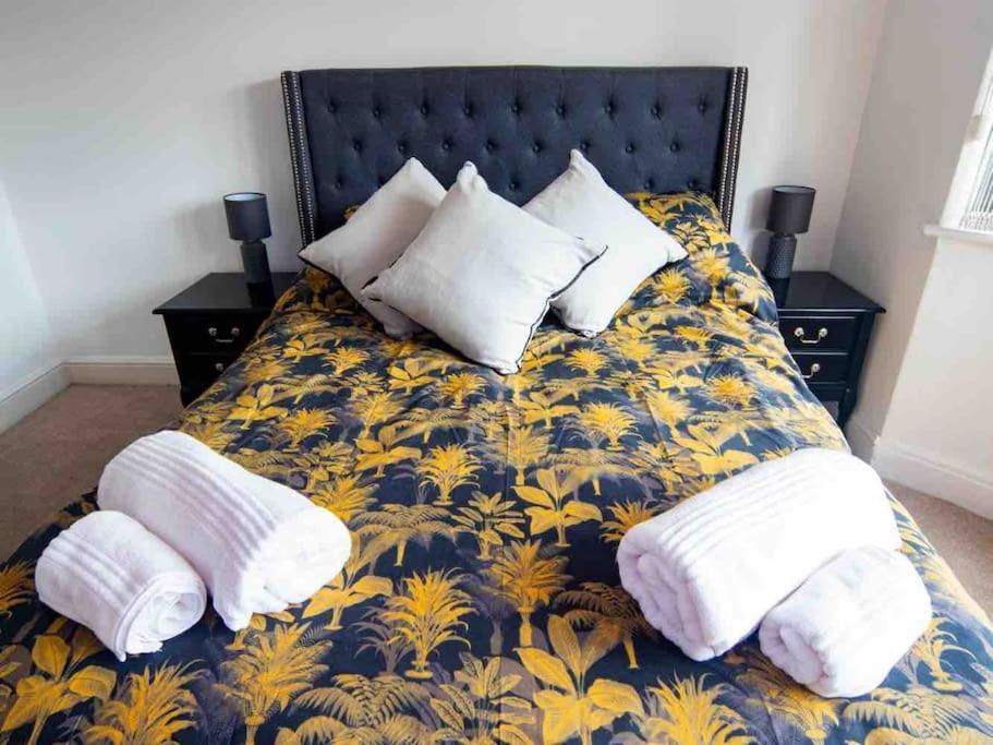 1 Bedroom Self Contained Apartment In Christchurch Винктон Экстерьер фото
